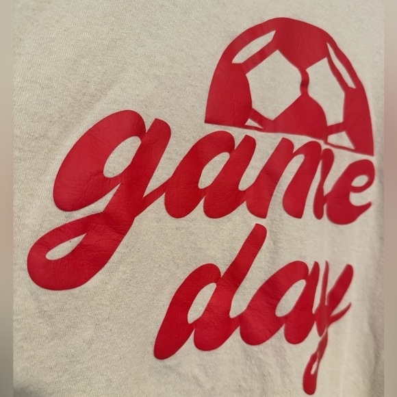 Game Day Soccer in Red on Sand Color Short Sleeve T-Shirt Size L ☀️ - Picture 11 of 13